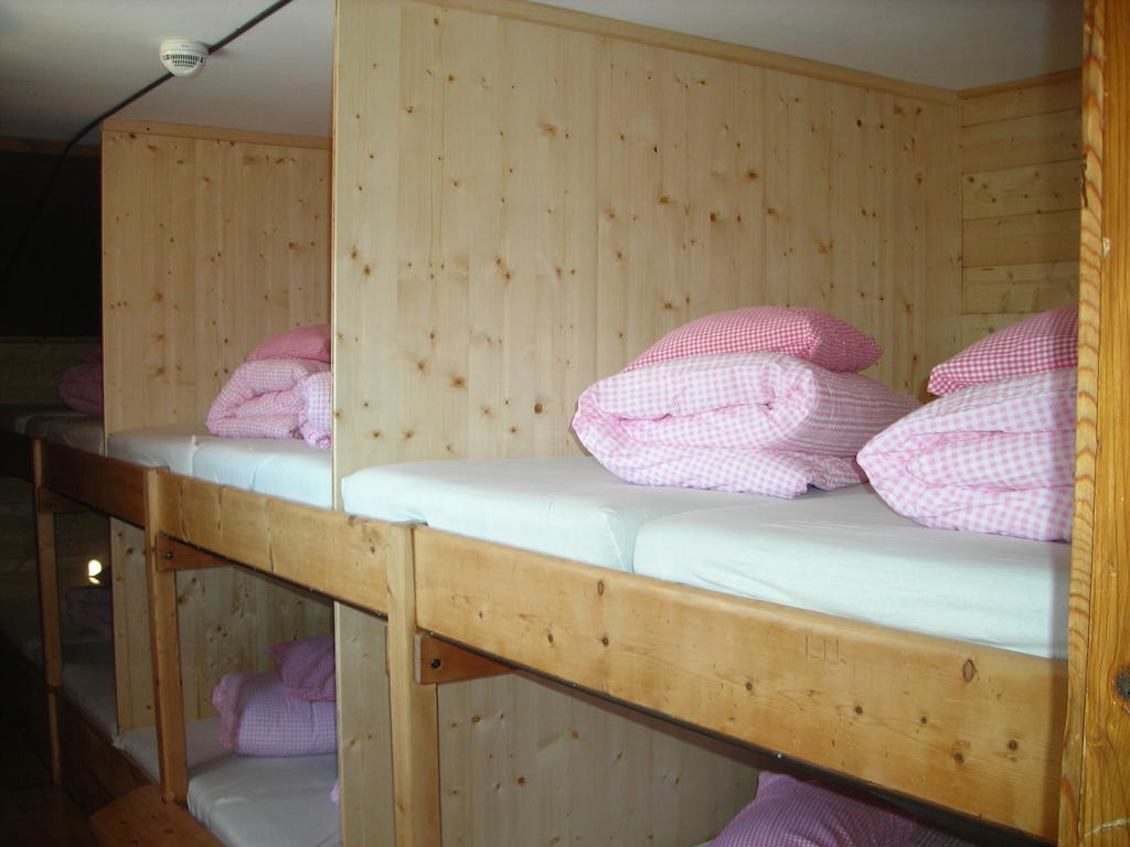 Skihuette Zams Room photo