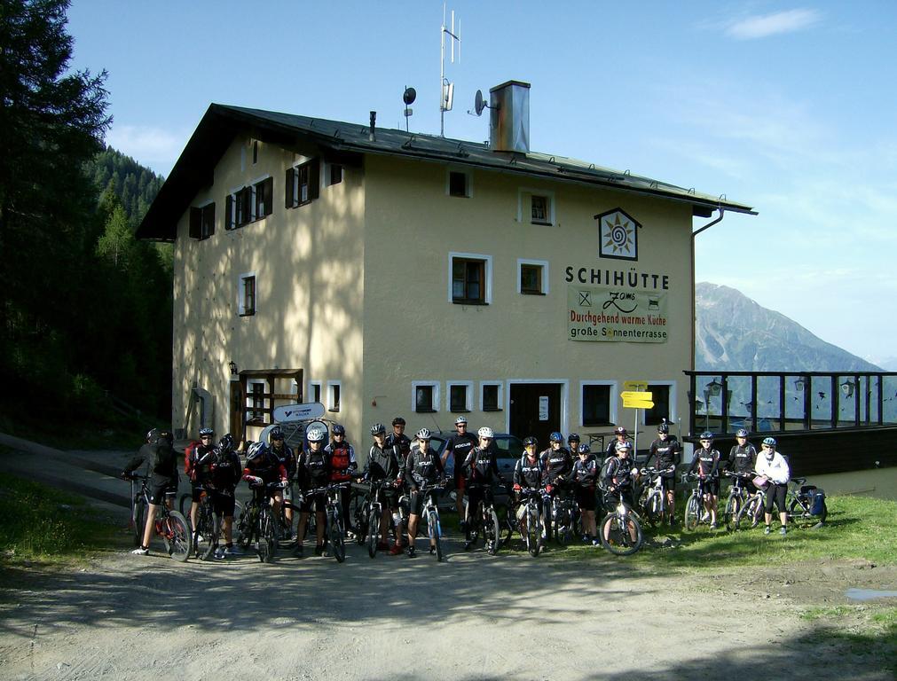Skihuette Zams Exterior photo